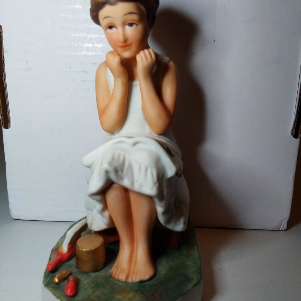 Norman Rockwell NR4 The Daydreamer Figurine By Dave Grossman Designs 1973 Japan
